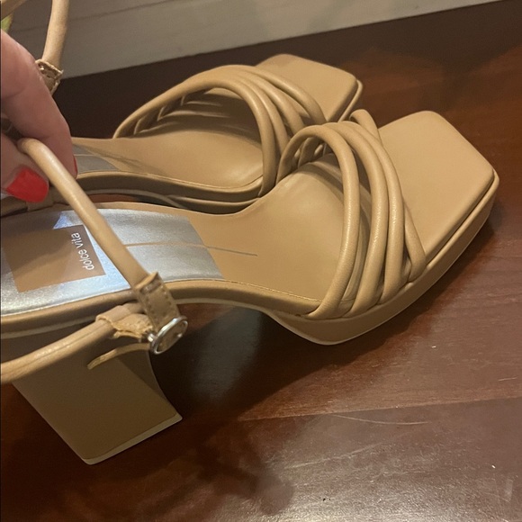 Dolce Vita Tan Strappy Block Heels NWOB - Picture 6 of 13